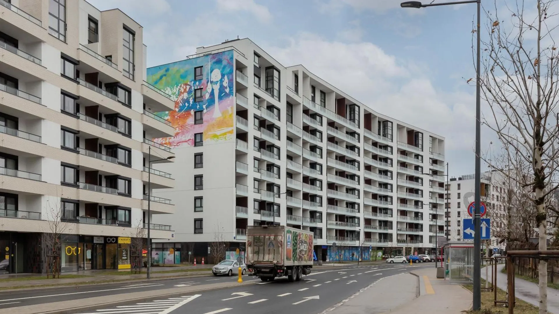 Artistic Żoliborz Apartments by Renters Warszawa