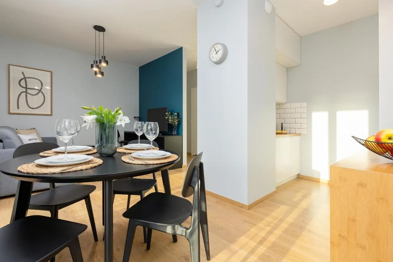 Artistic Zoliborz Apartments By Noclegi Renters Varsó